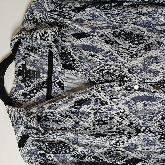Alfani Phyton Snake Print Black, White and Grey Polyester Slinky blouse Size XL - Picture 2 of 5